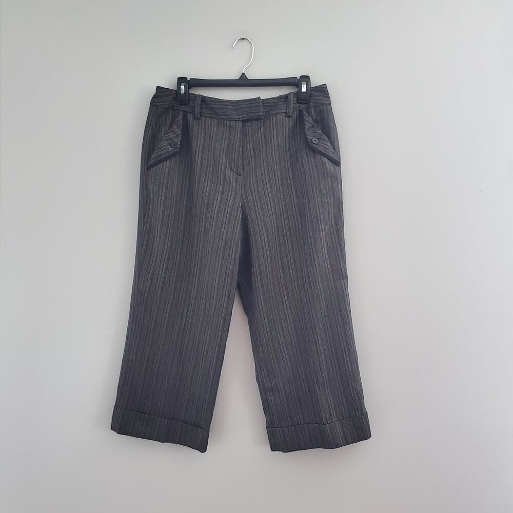 Larry Levine Women's Wide Leg Gray Striped Capri Pants 10